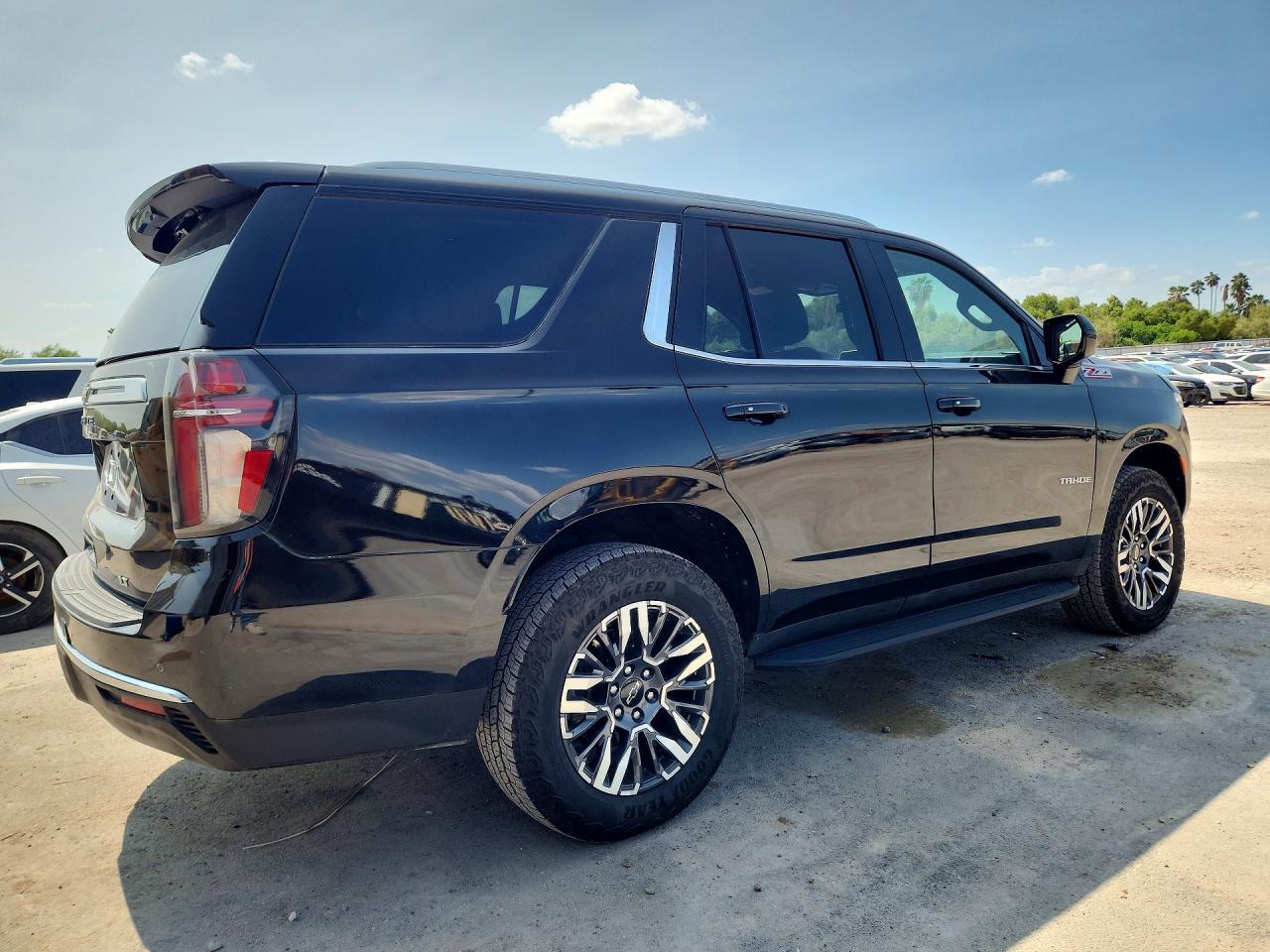 2021 Chevrolet Tahoe C1500 Lt - zdjęcie 3