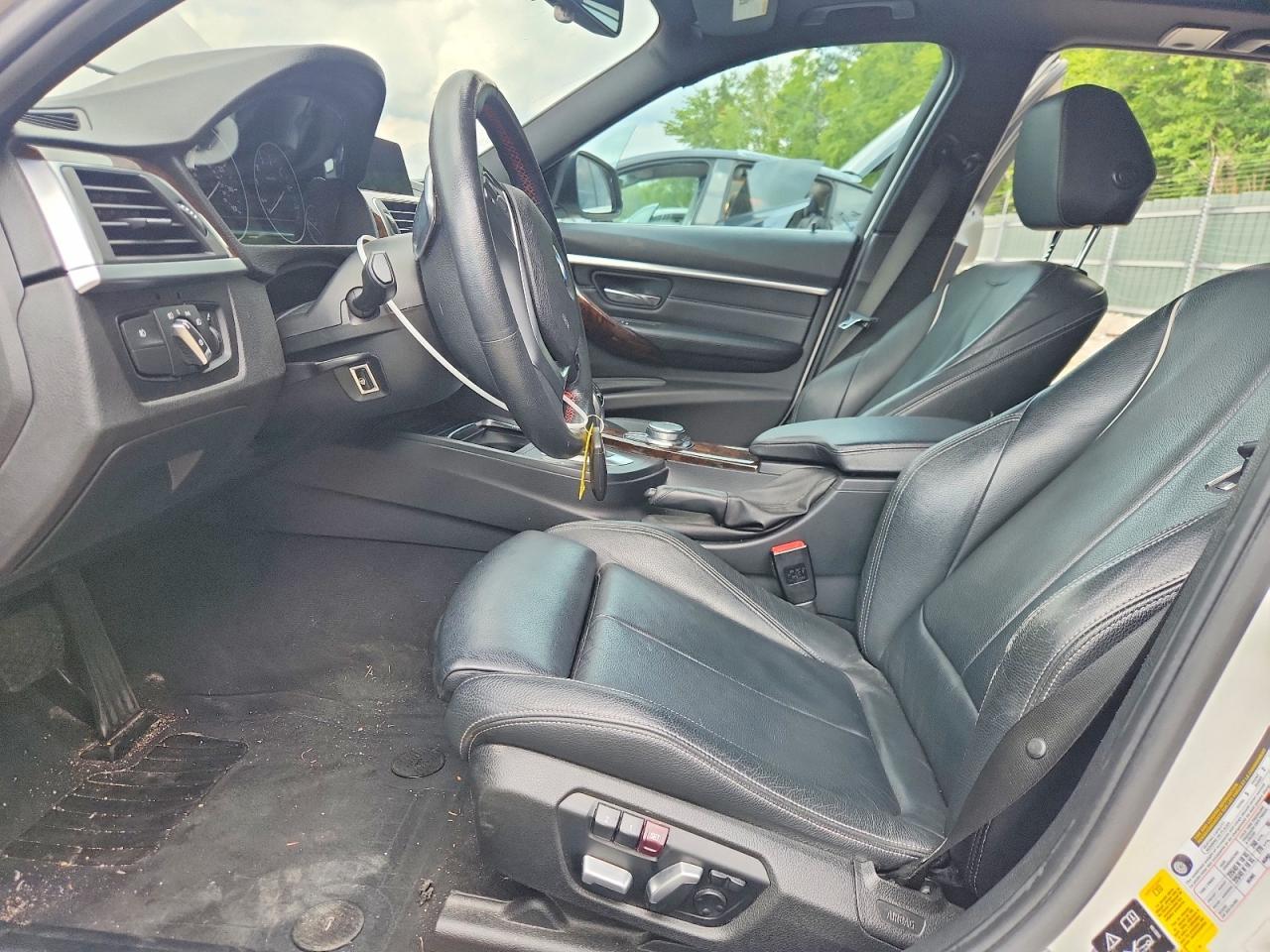 2018 BMW Seria 3 330i - zdjęcie 7