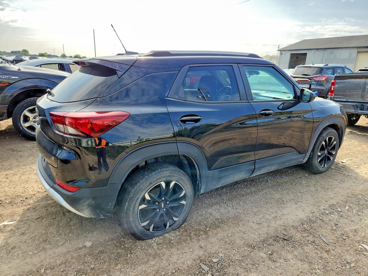 2022 Chevrolet Trailblazer Lt - zdjęcie 3