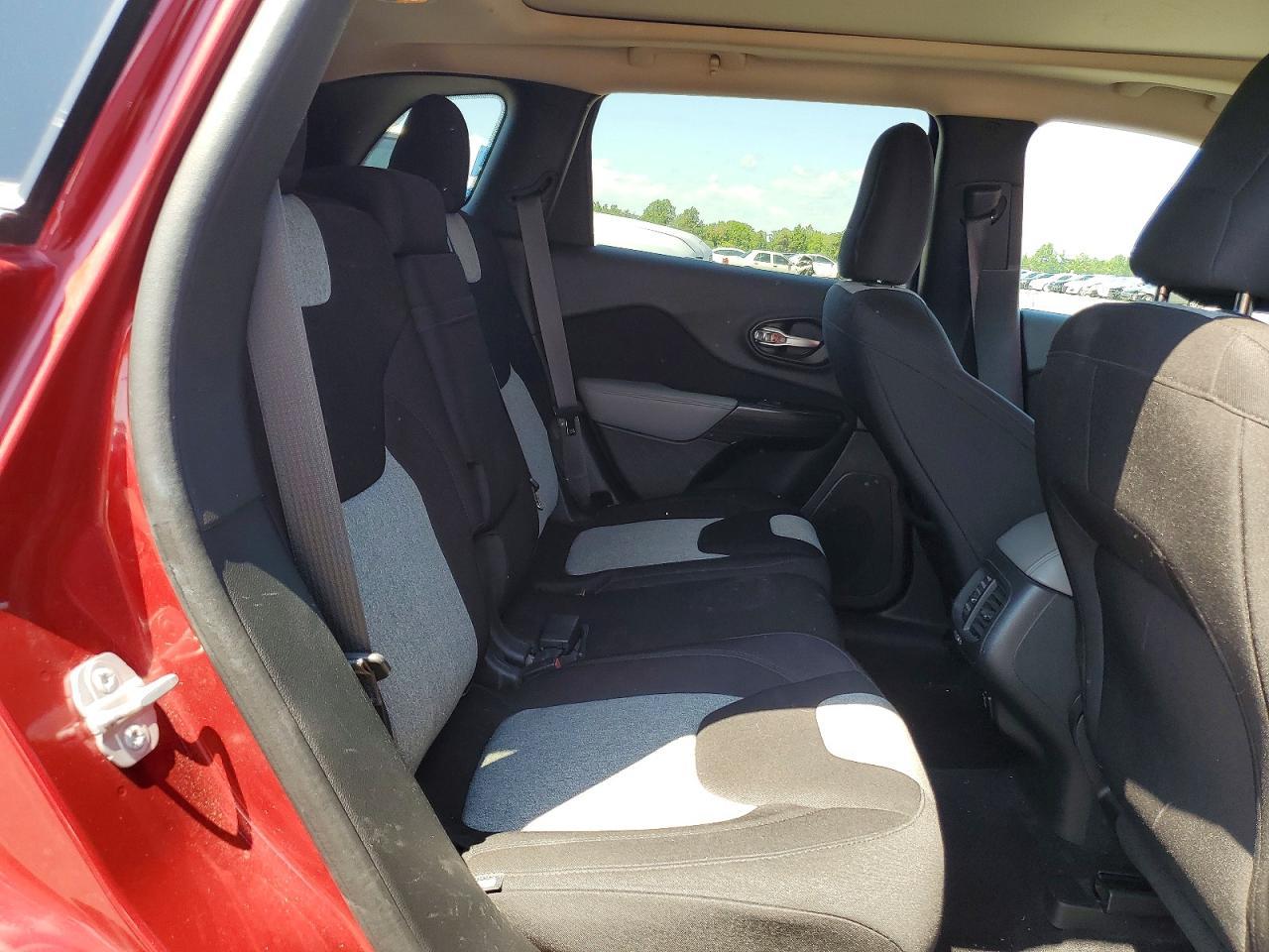 2014 Jeep Cherokee Latitude - zdjęcie 11