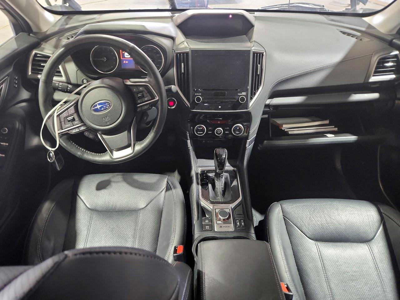 2022 Subaru Forester Touring - zdjęcie 8