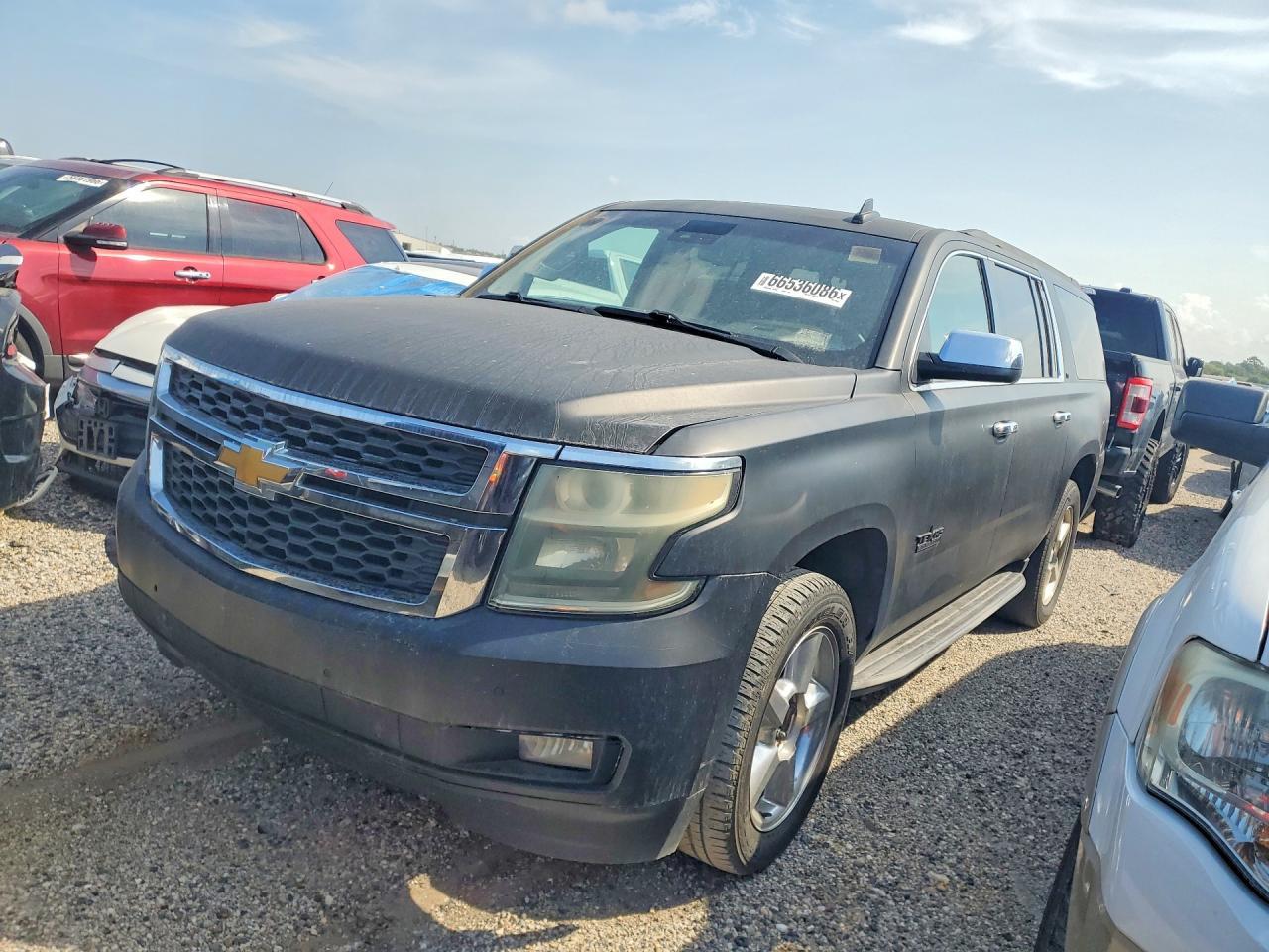2015 Chevrolet Suburban C1500 Lt - zdjęcie główne