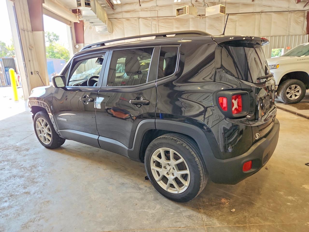 2022 Jeep Renegade Sport - zdjęcie 2