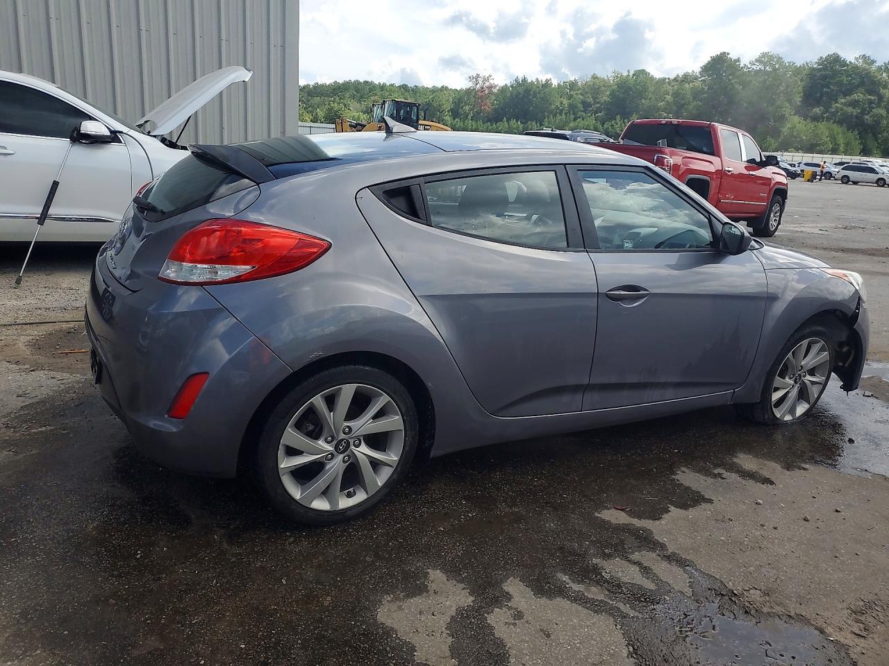 2016 Hyundai Veloster Base - zdjęcie 3
