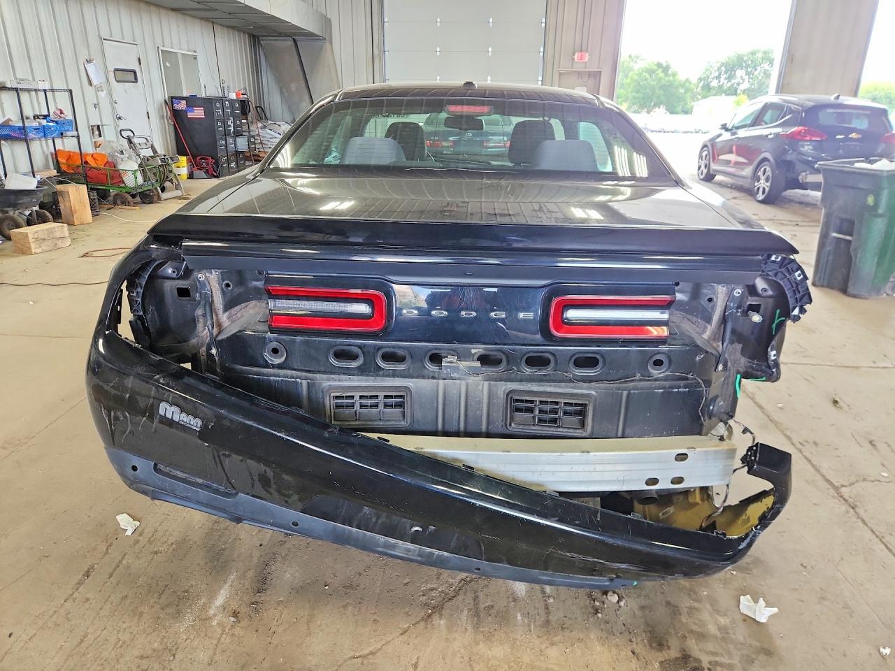 2015 Dodge Challenger Sxt - zdjęcie 6