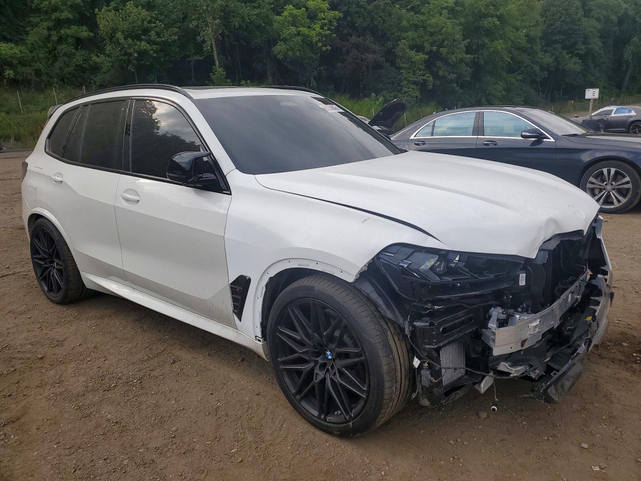 2024 BMW X5 M Competition - zdjęcie 4