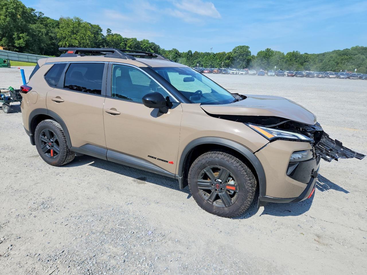 2026 Nissan Rogue Rock Creek - zdjęcie 4