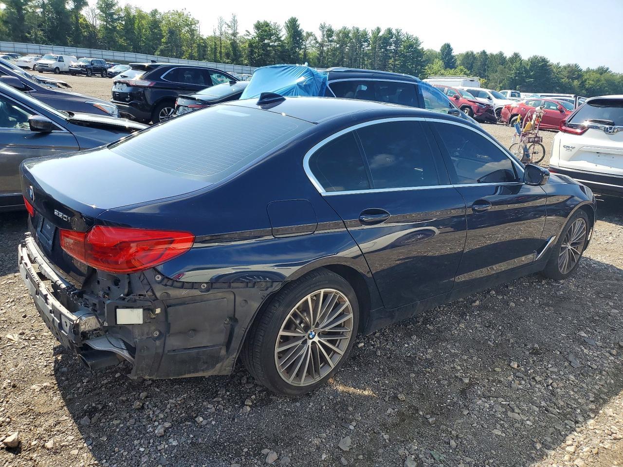 2020 BMW 530 I - zdjęcie 3