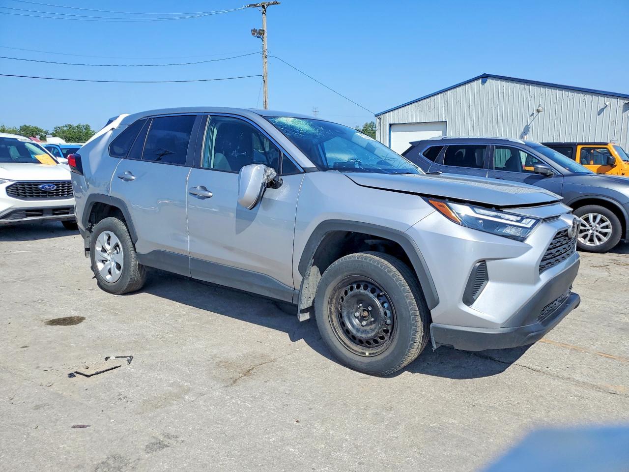 2025 Toyota Rav4 Le - zdjęcie 4