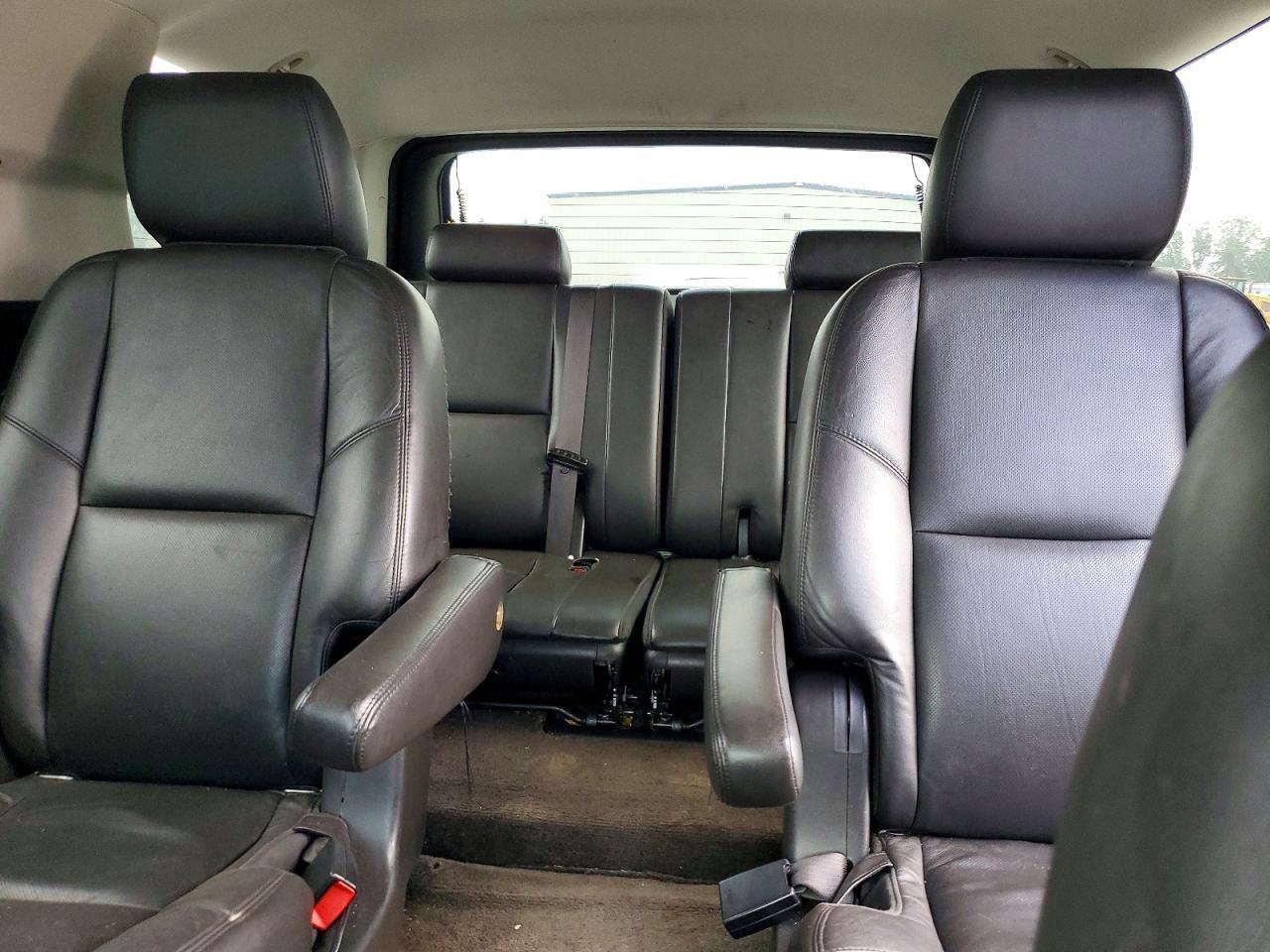 2013 Cadillac Escalade Luxury - zdjęcie 10