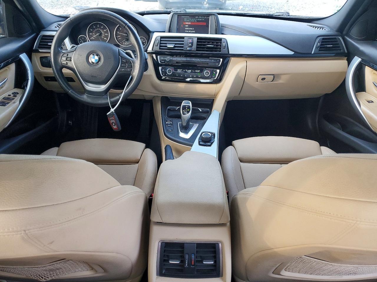 2018 BMW Seria 3 330i - zdjęcie 8