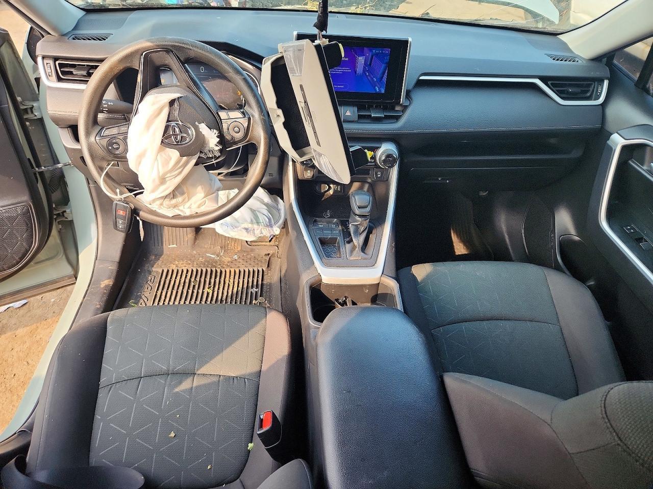2023 Toyota Rav4 Xle - zdjęcie 8