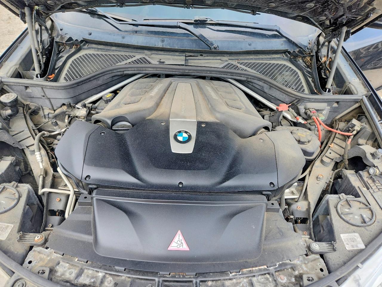2015 BMW X5 xDrive50I - zdjęcie 12