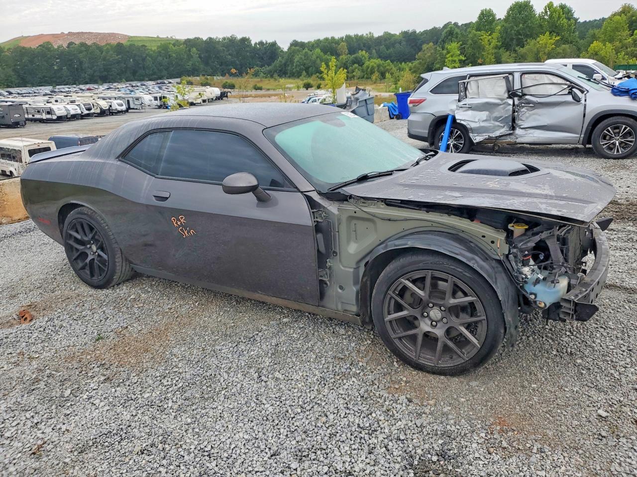 2016 Dodge Challenger R/T - zdjęcie 4