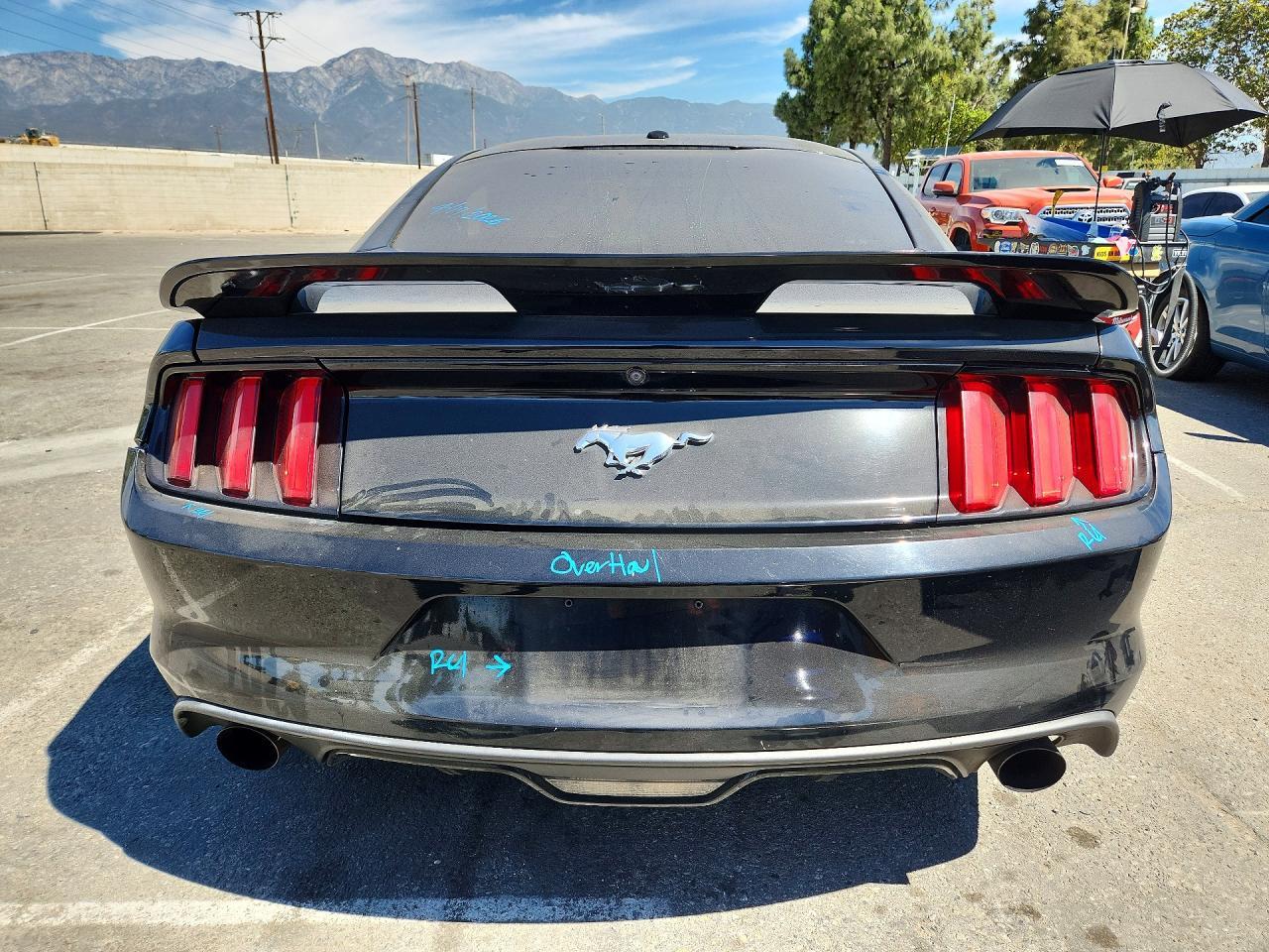 2016 Ford Mustang - zdjęcie 6
