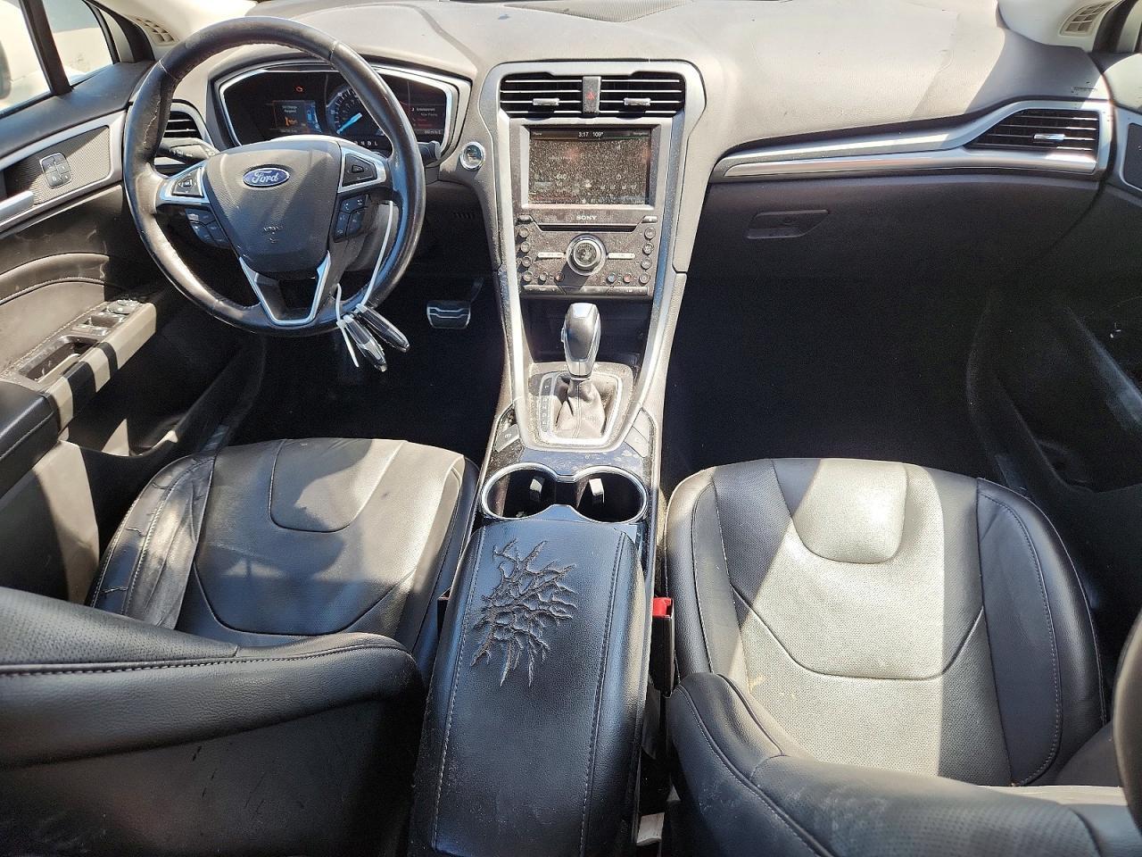 2016 Ford Fusion Titanium Hev - zdjęcie 8