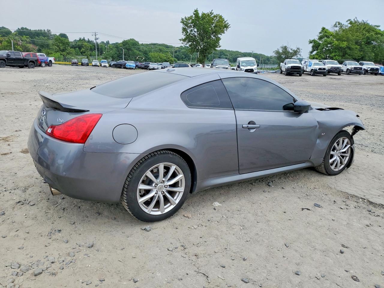 2015 Infiniti Q60 Coupe Base - zdjęcie 3
