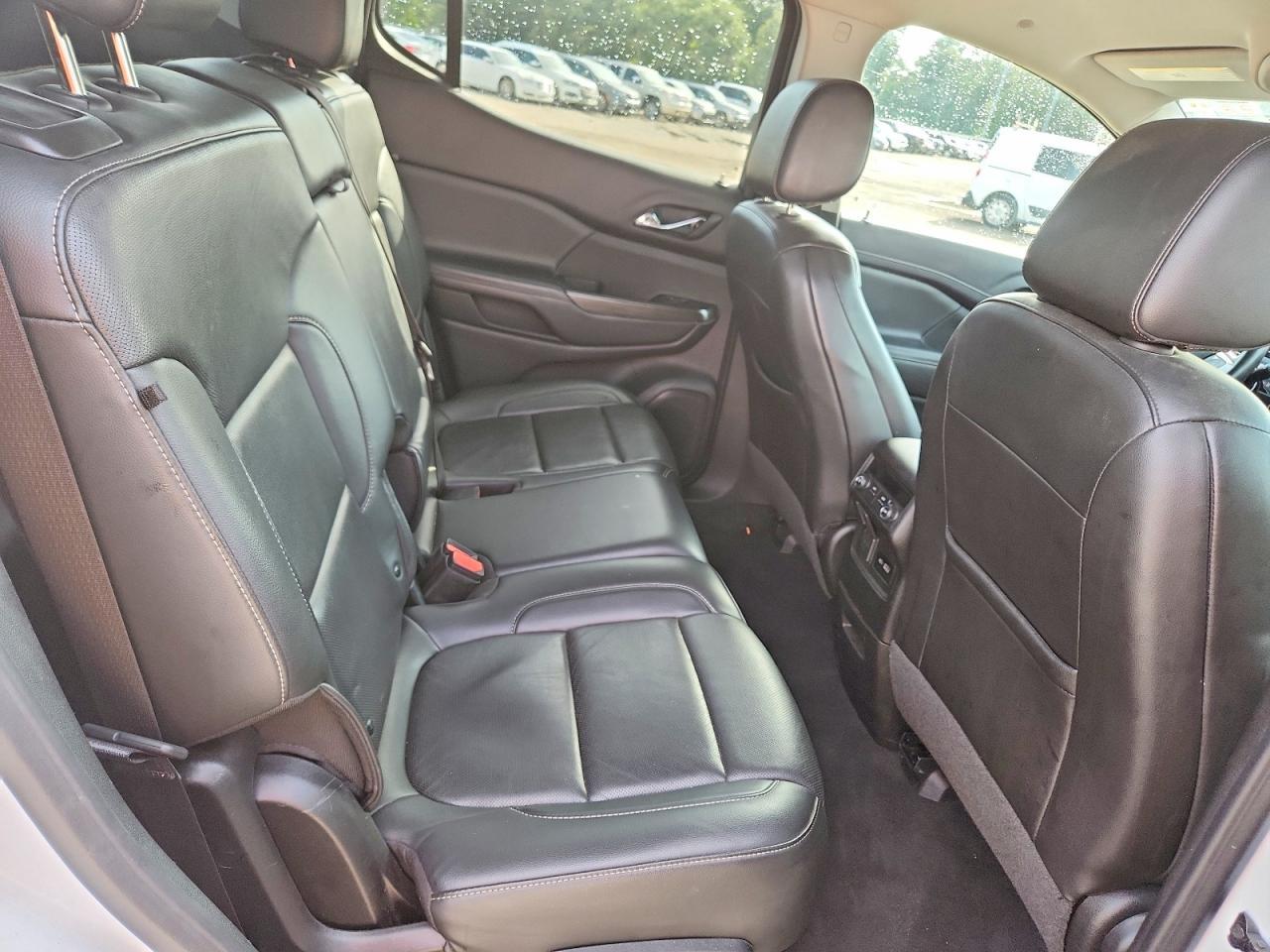 2023 GMC Acadia Slt - zdjęcie 10