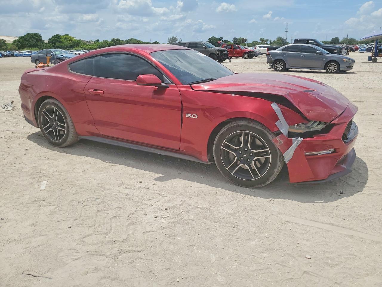 2019 Ford Mustang Gt - zdjęcie 4