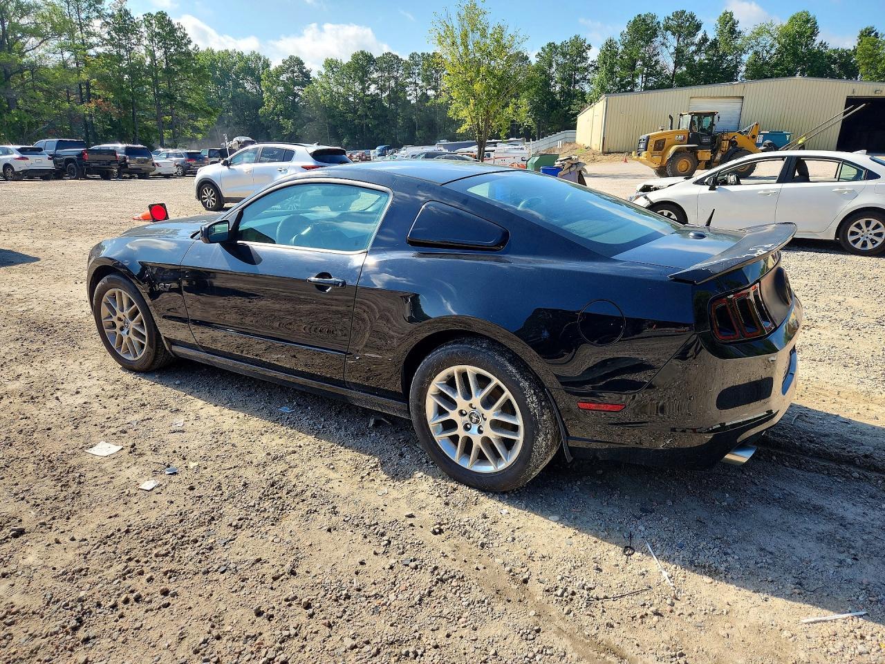 2014 Ford Mustang - zdjęcie 2