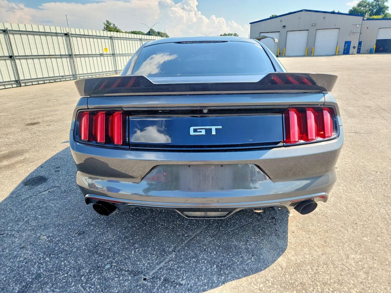 2017 Ford Mustang Gt - zdjęcie 6