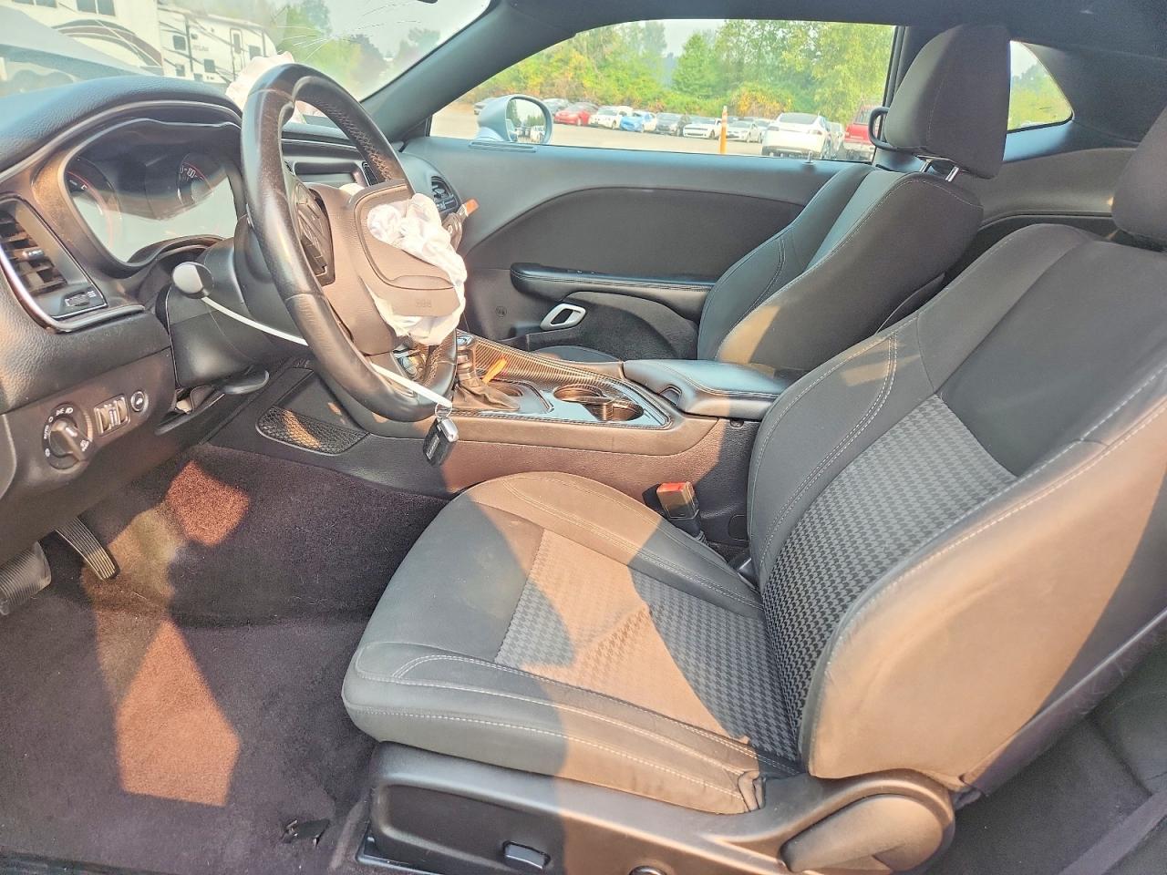 2016 Dodge Challenger Sxt - zdjęcie 7