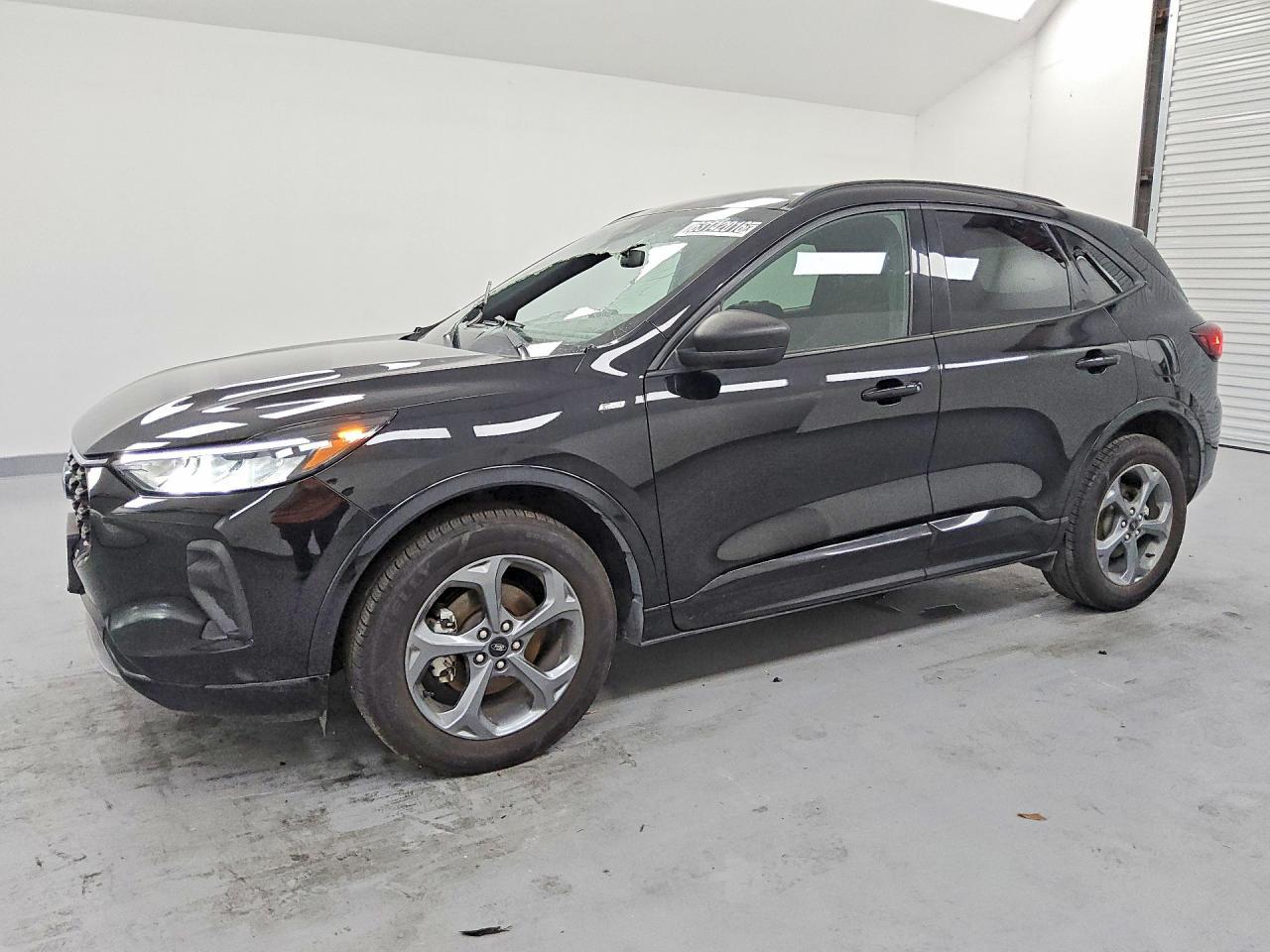2023 Ford Escape St Line - zdjęcie główne