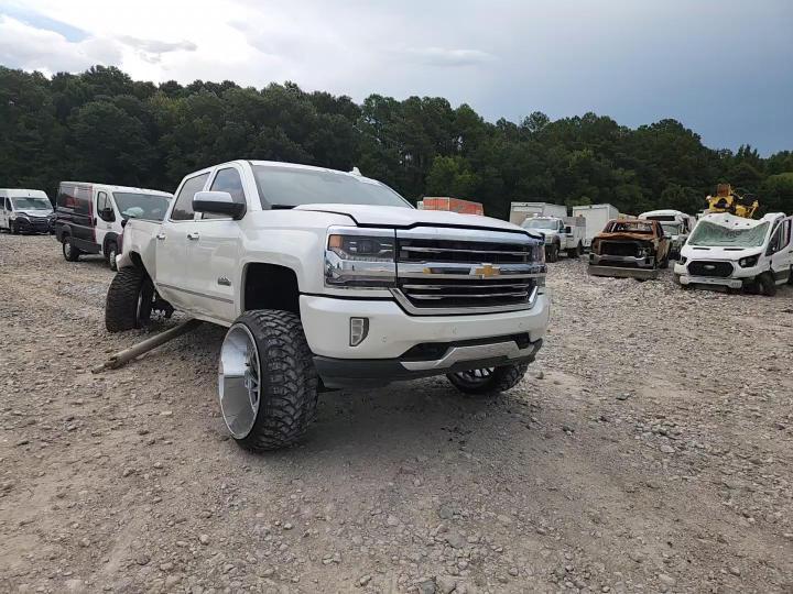 2017 Chevrolet Silverado K1500 High Country - zdjęcie 13