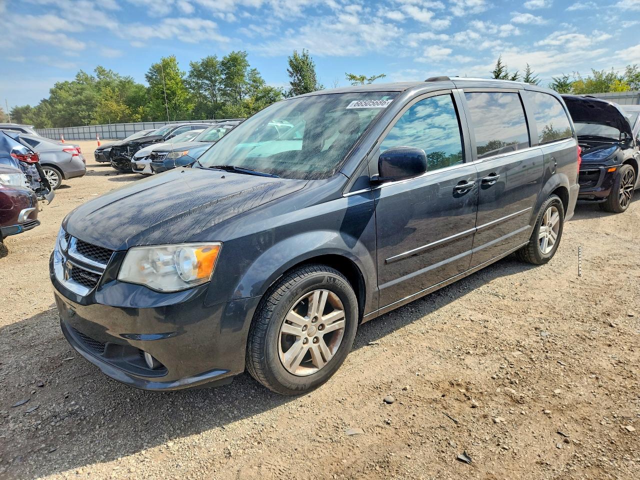 2014 Dodge Grand Caravan Crew - zdjęcie główne