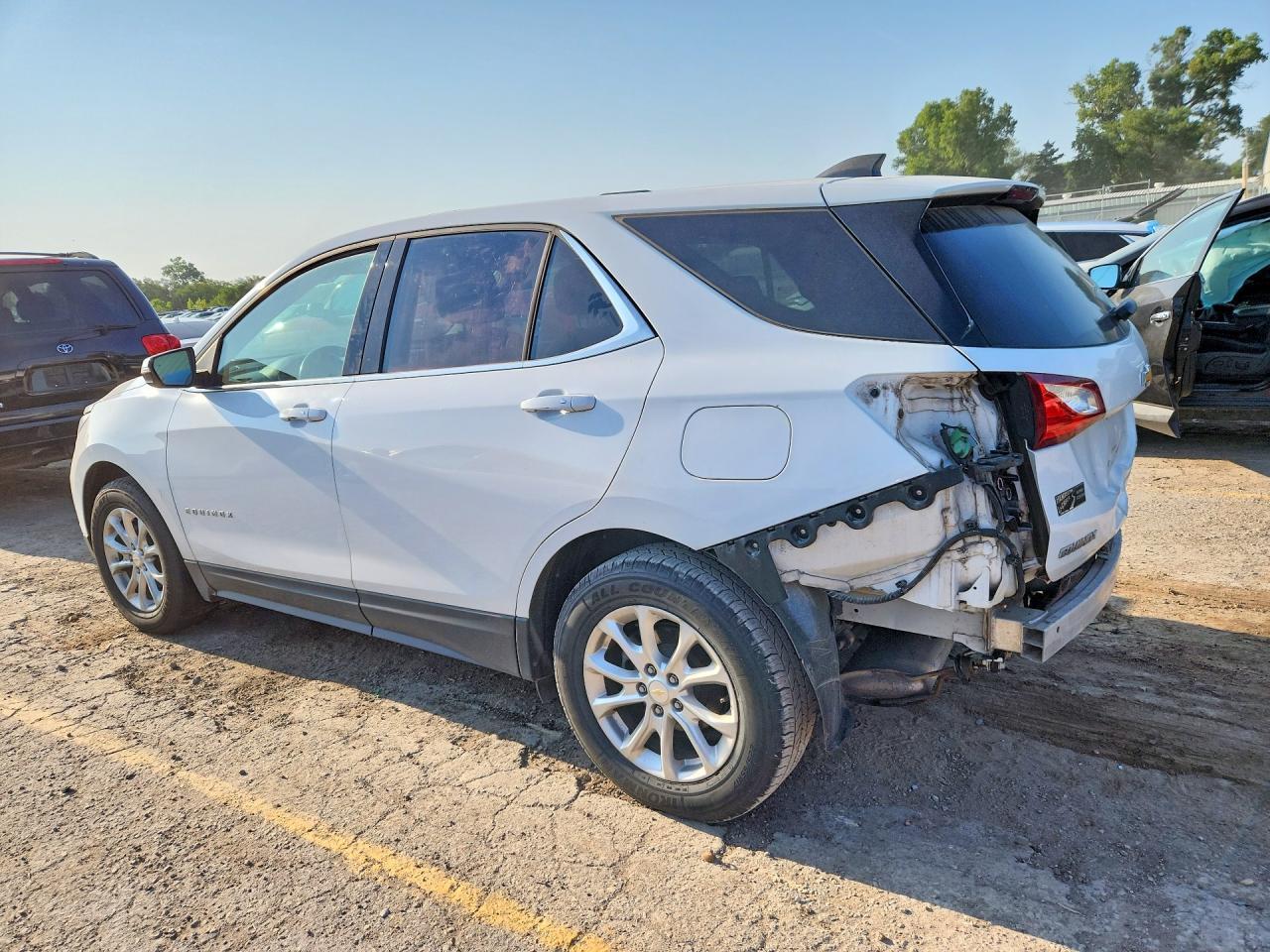 2018 Chevrolet Equinox Lt - zdjęcie 2