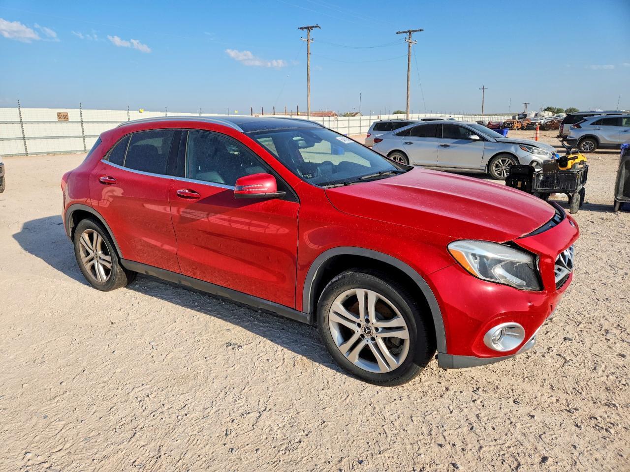 2019 Mercedes-Benz Gla 250 4Matic - zdjęcie 4