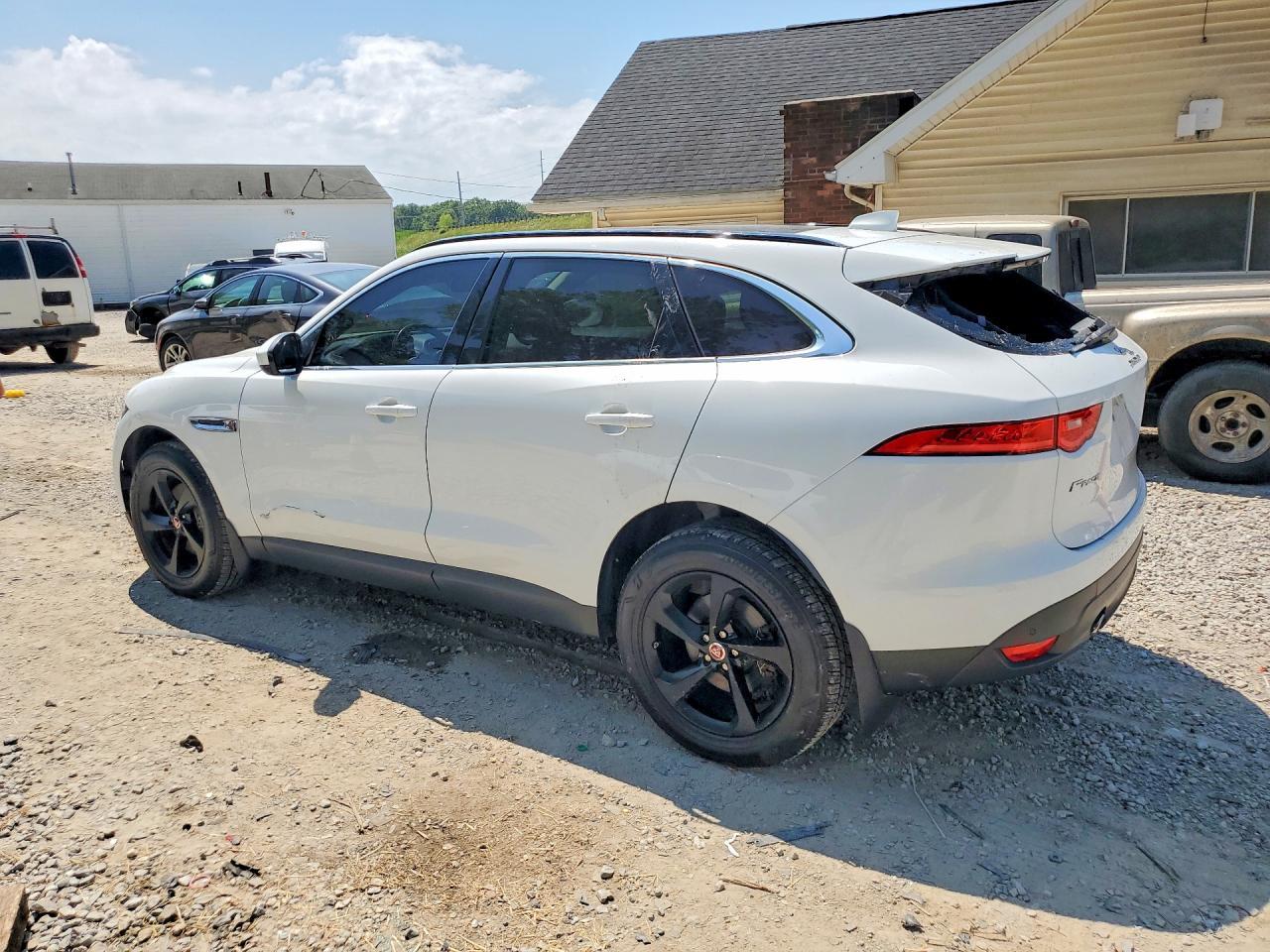 2018 Jaguar F-Pace Prestige - zdjęcie 2