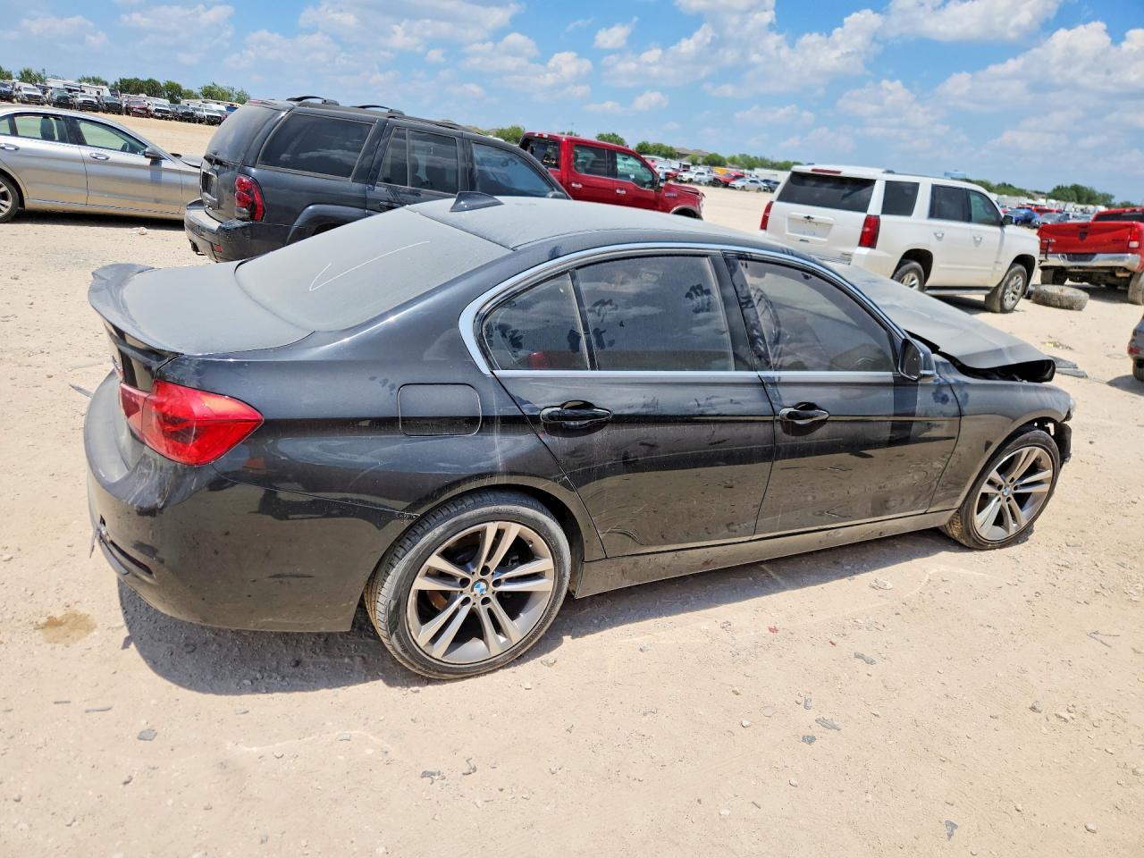 2018 BMW Seria 3 330i - zdjęcie 3