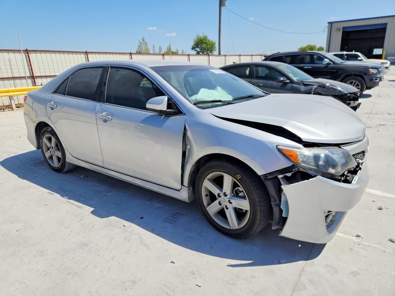 2013 Toyota Camry Se - zdjęcie 4
