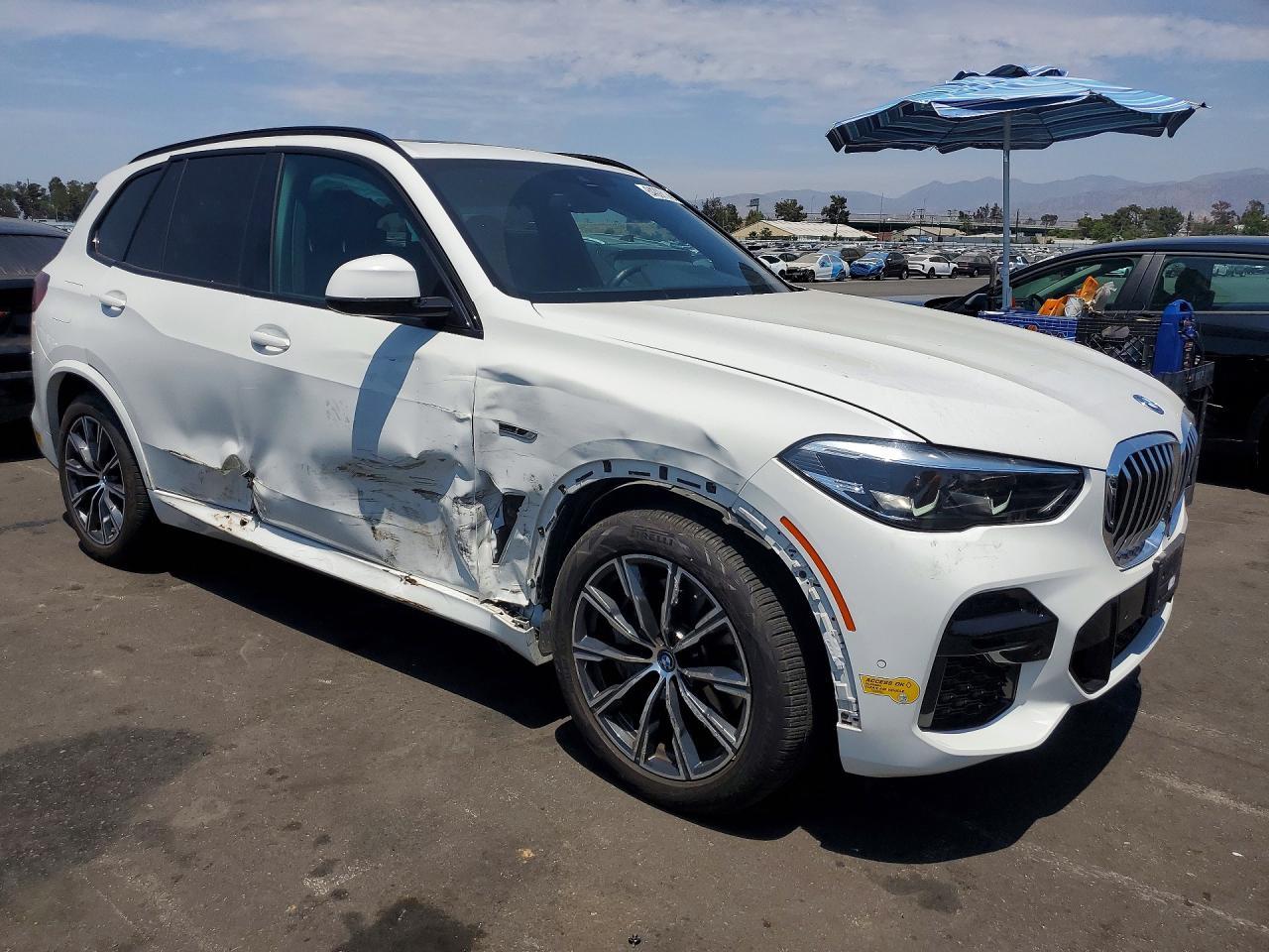 2023 BMW X5 xDrive45E - zdjęcie 4