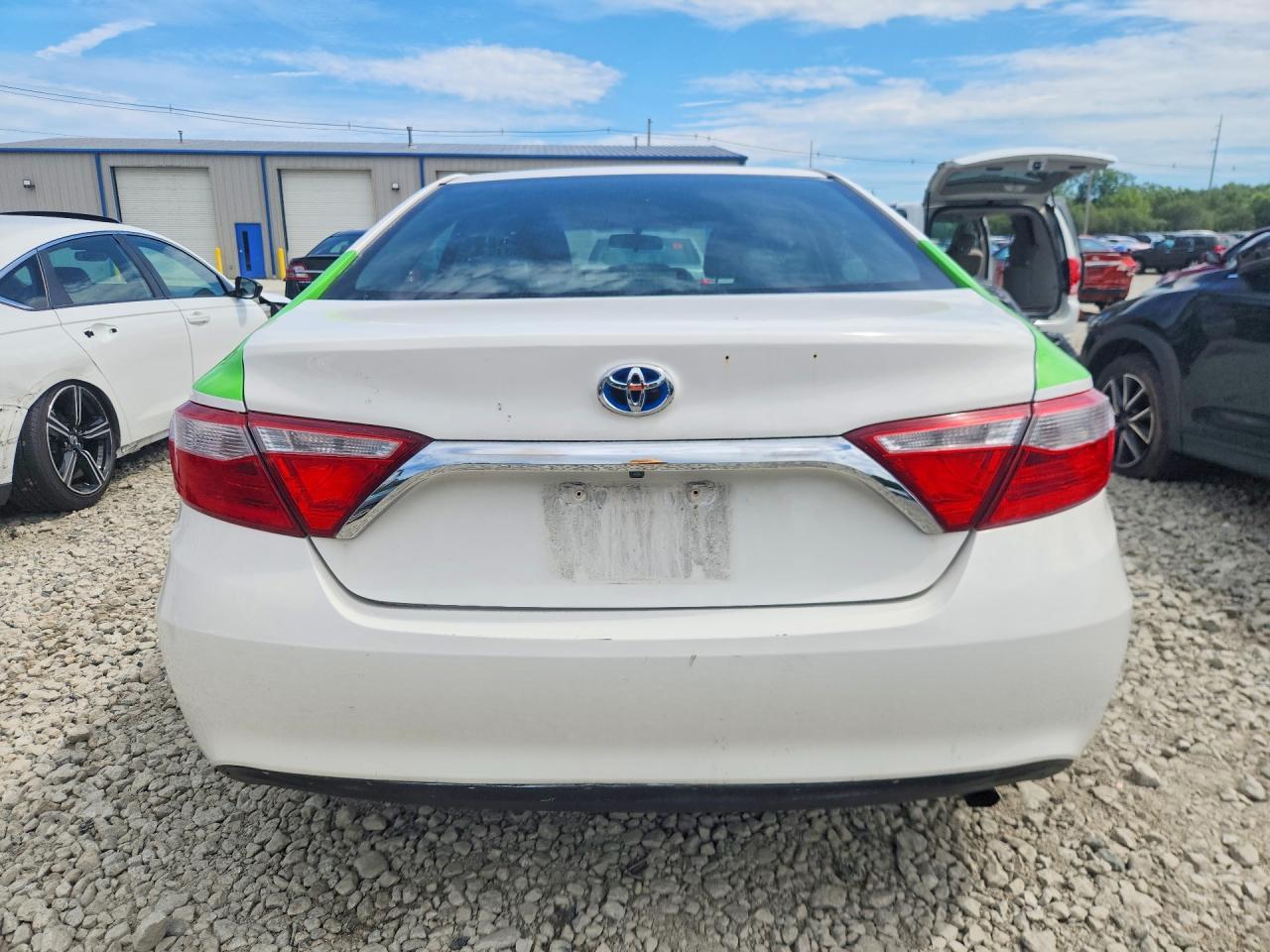 2017 Toyota Camry Hybrid Le - zdjęcie 6