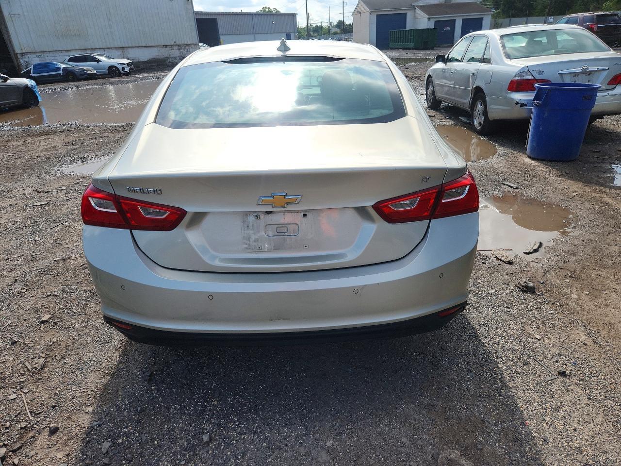 2016 Chevrolet Malibu Lt - zdjęcie 6
