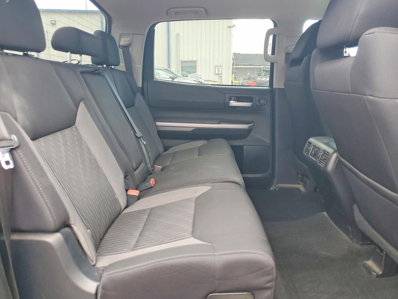 2016 Toyota Tundra Crewmax Sr5 - zdjęcie 10