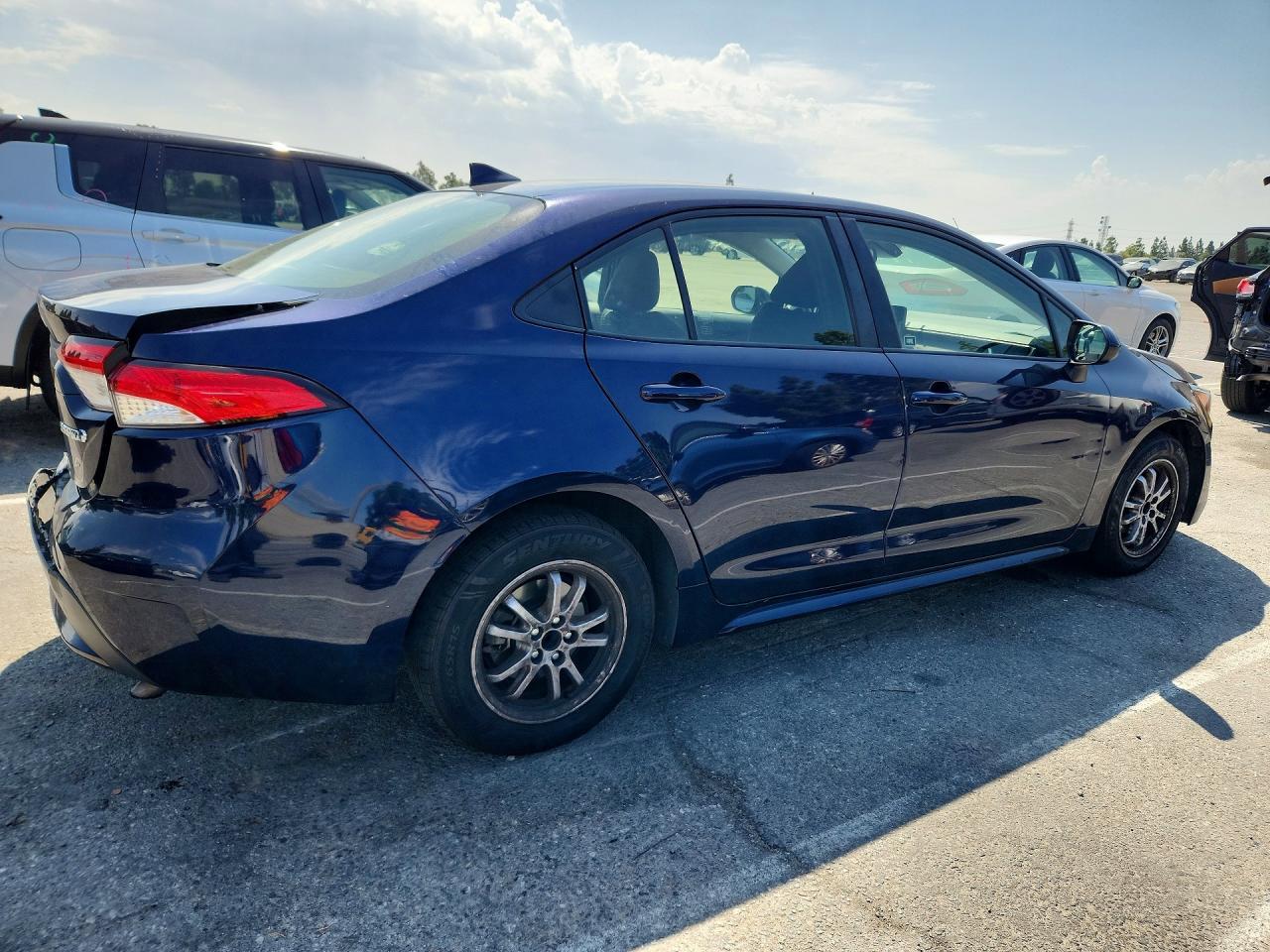 2022 Toyota Corolla Le - zdjęcie 3