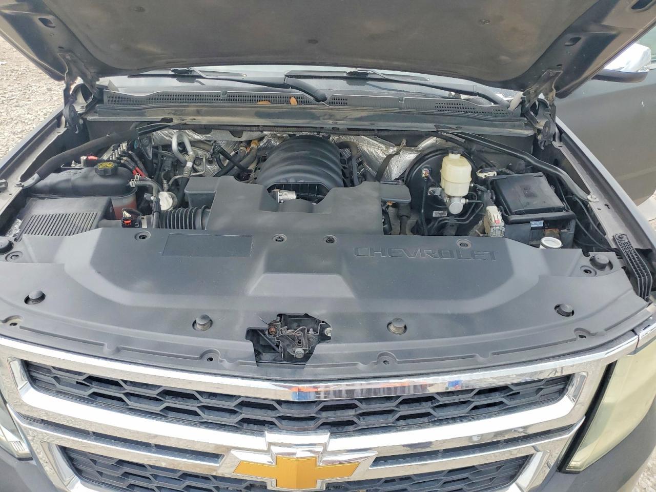 2015 Chevrolet Suburban C1500 Lt - zdjęcie 12