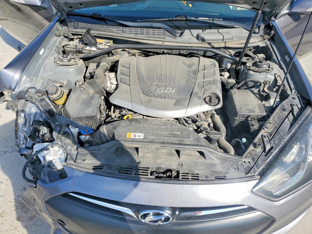 2015 Hyundai Genesis Coupe 3.8 R-Spec - zdjęcie 11