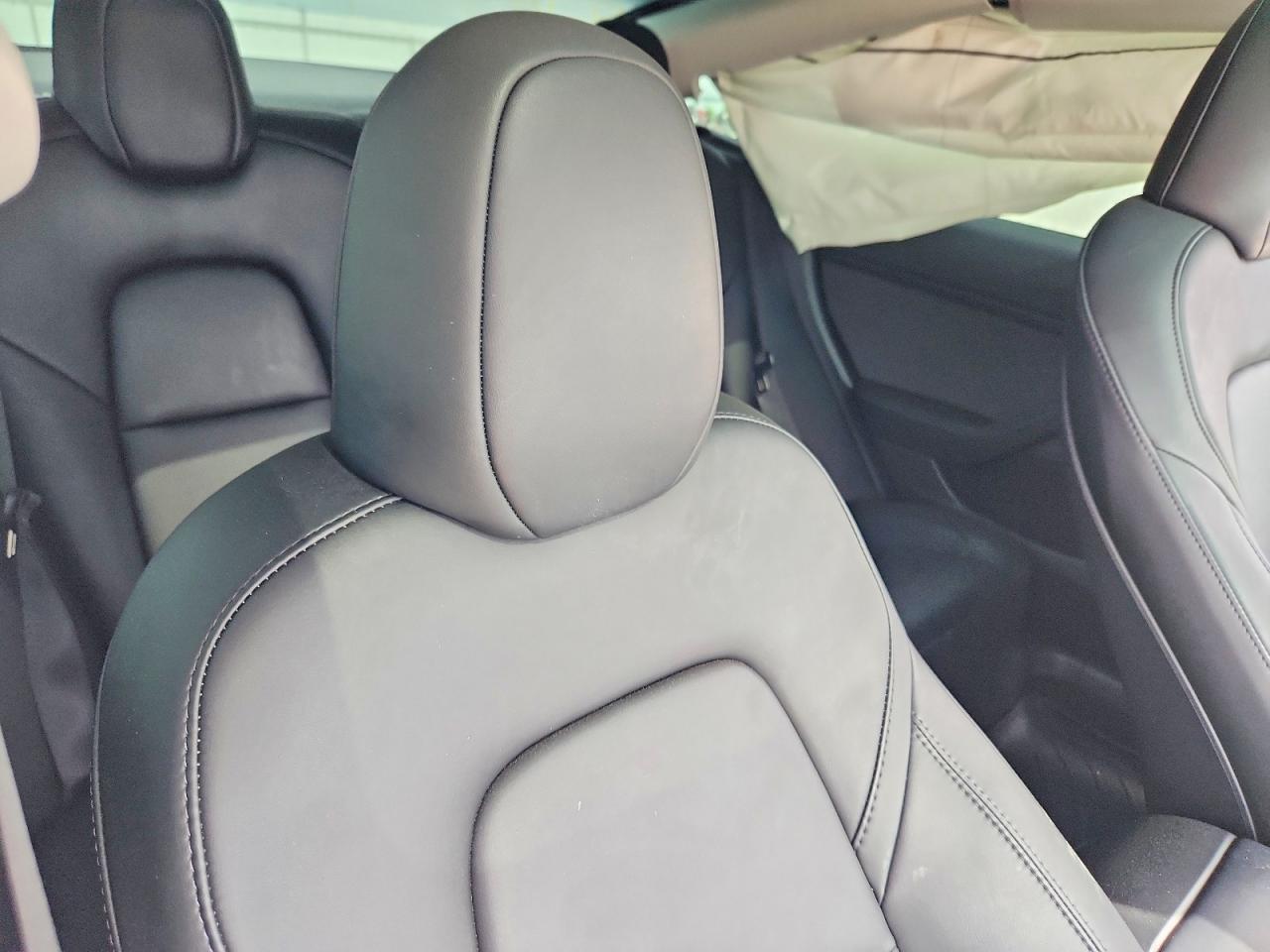 2023 Tesla Model 3 - zdjęcie 10