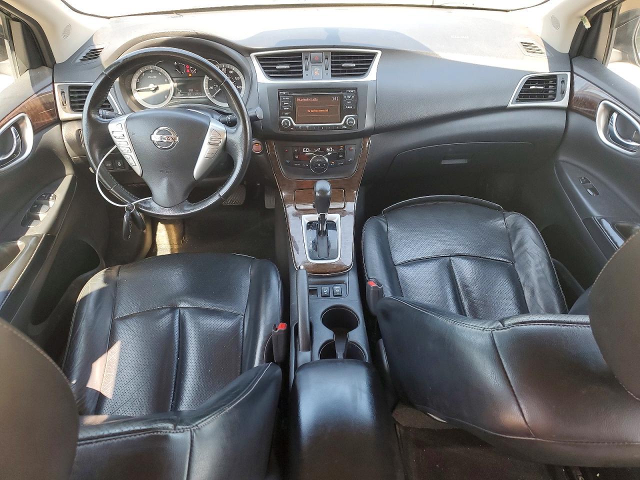 2015 Nissan Sentra S - zdjęcie 8