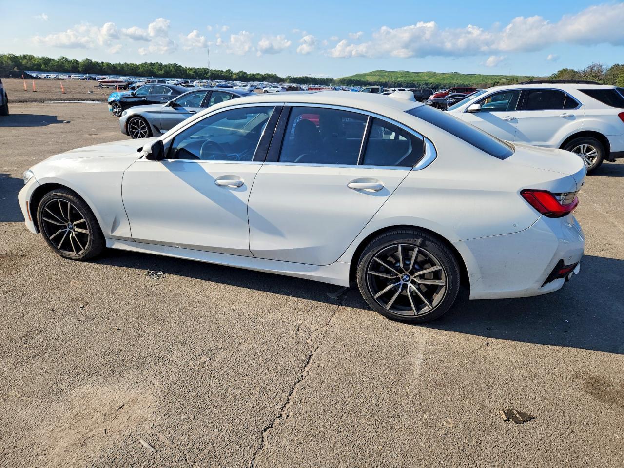 2019 BMW Seria 3 330i - zdjęcie 2
