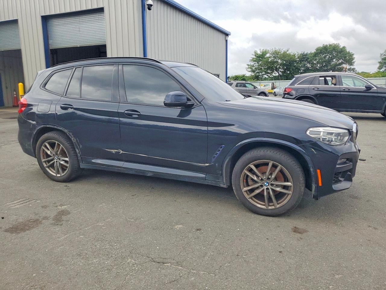 2021 BMW X3 xDrive30I - zdjęcie 4