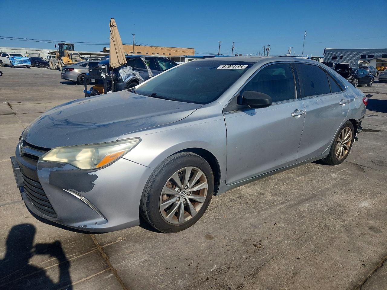 2016 Toyota Camry Xle - zdjęcie główne