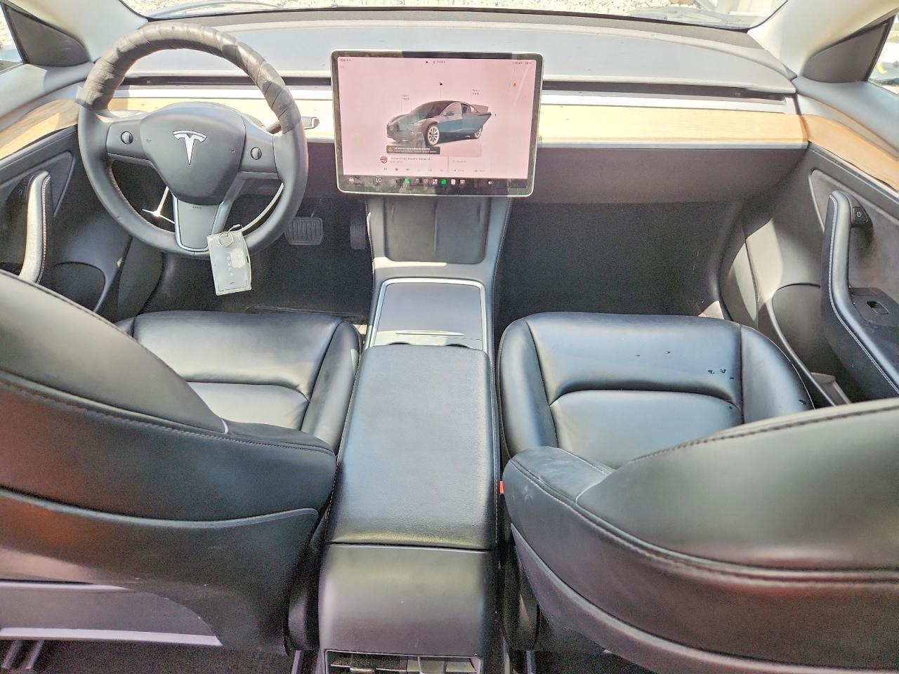 2022 Tesla Model 3 - zdjęcie 8