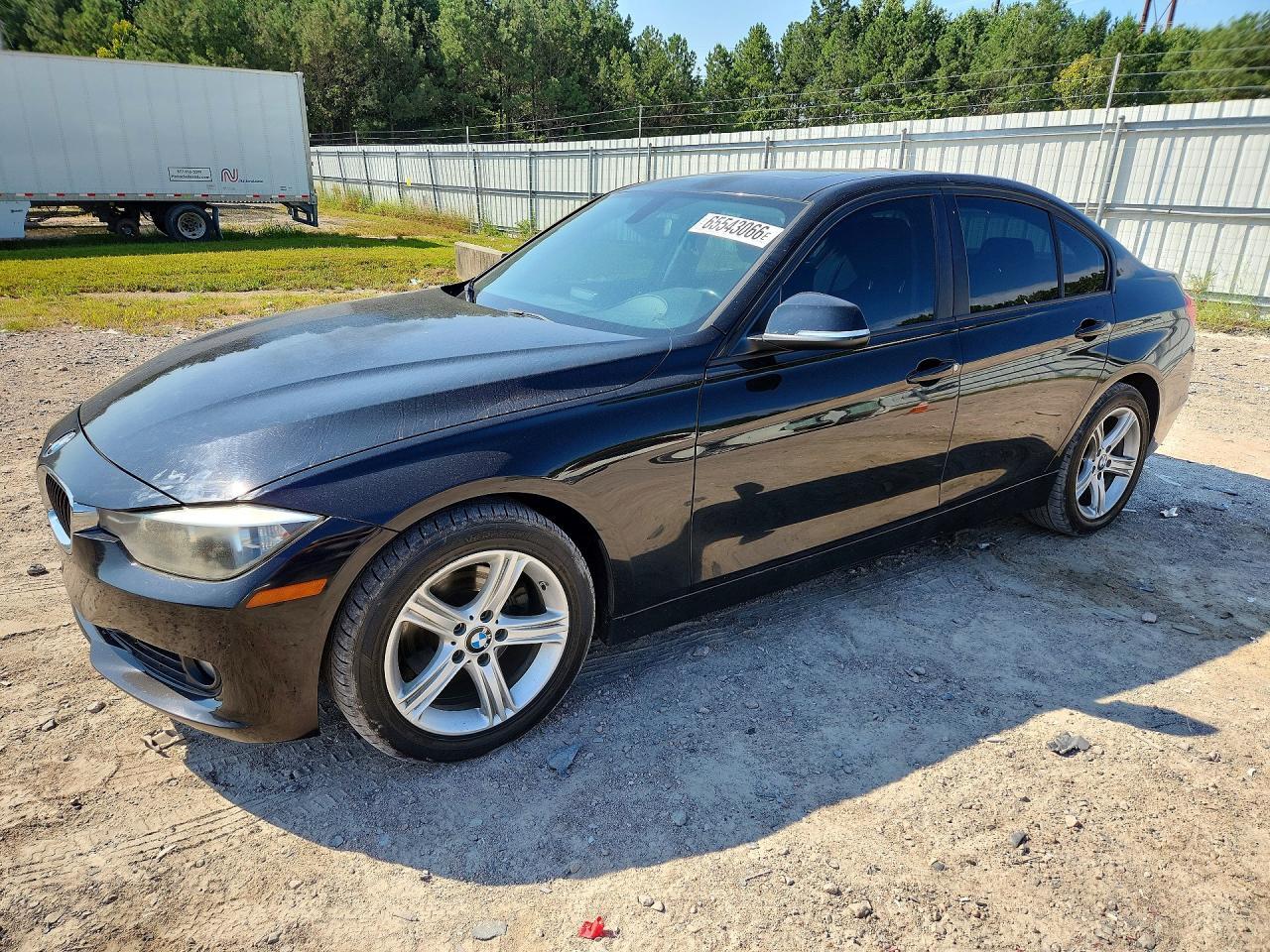 2014 BMW 320 I - zdjęcie główne