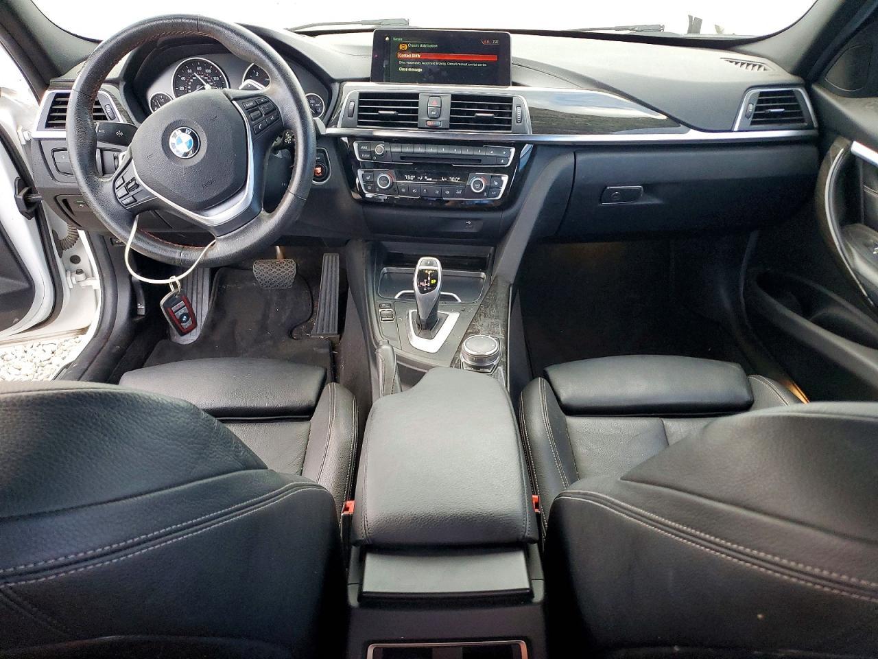 2018 BMW 330 I - zdjęcie 8