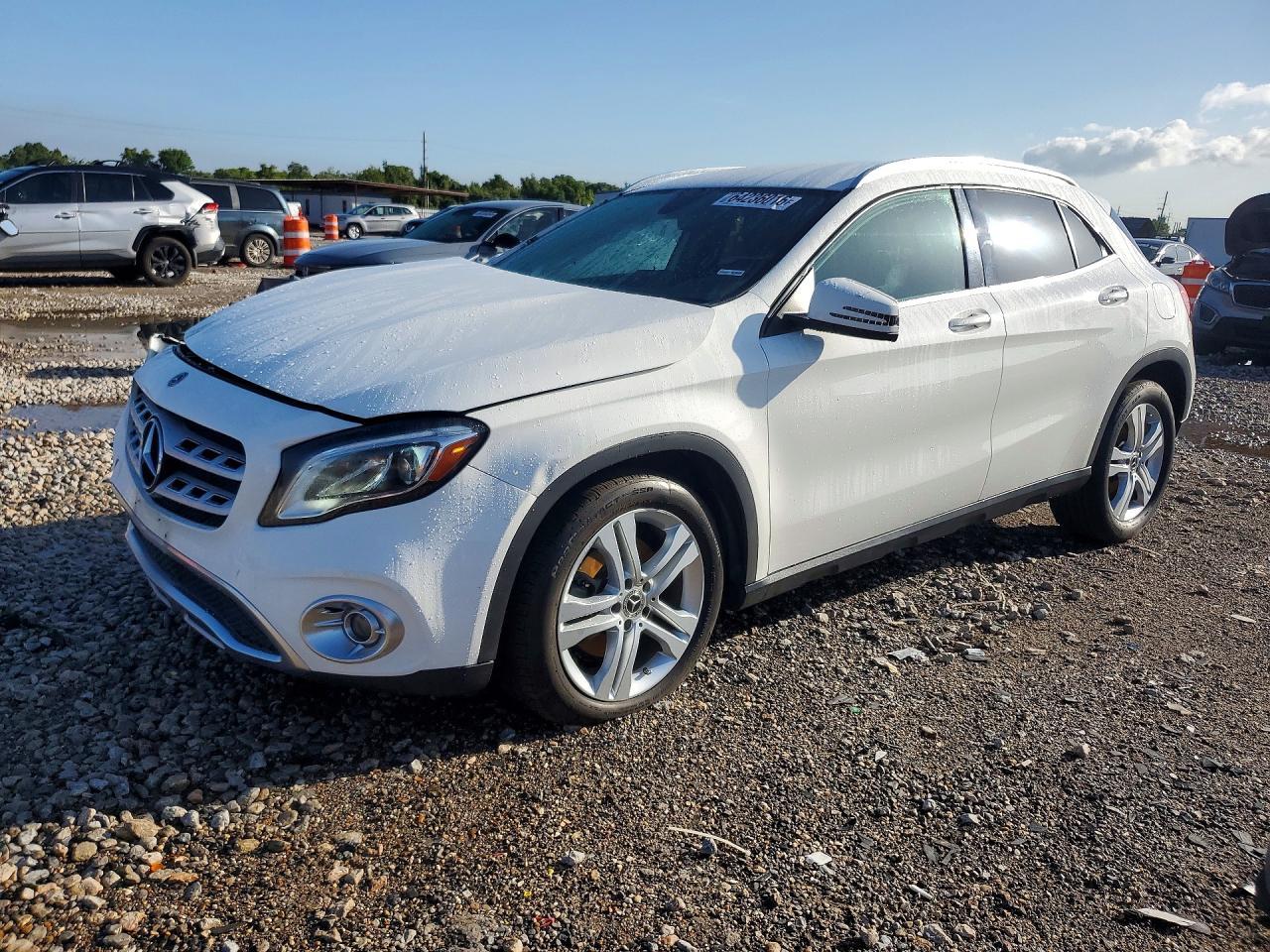 2020 Mercedes-Benz Gla 250 - zdjęcie główne